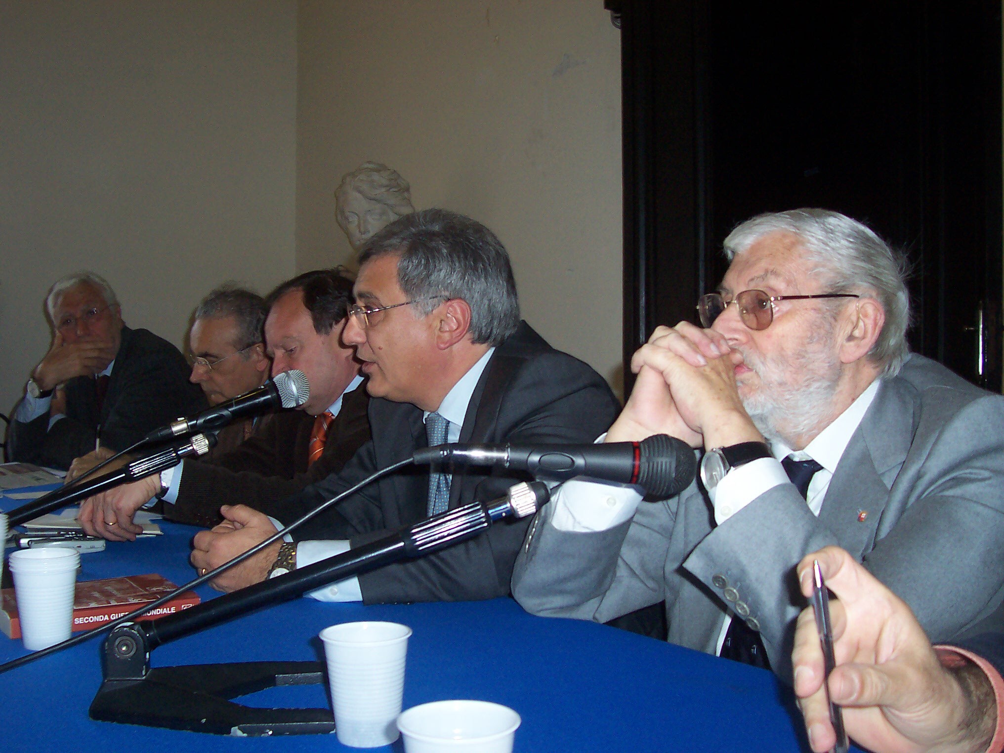 Presentazione del libro Napolitamo, di Giannino Di Stasio - Sala dei Baroni, Napoli, 6 aprile 2008