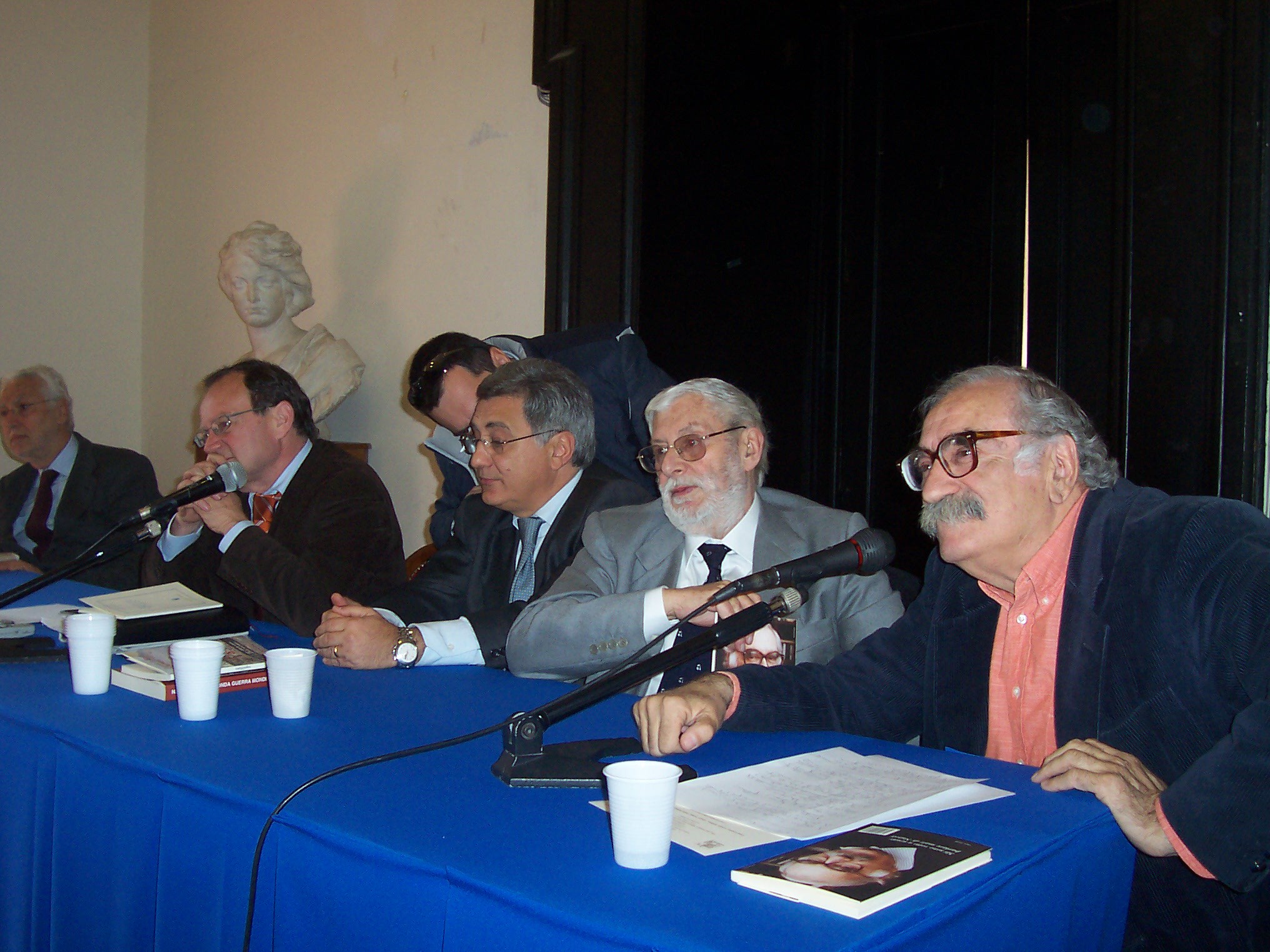 Presentazione del libro Napolitamo, di Giannino Di Stasio - Sala dei Baroni, Napoli, 6 aprile 2008: Intervento dell'autore, Giannino Stasi